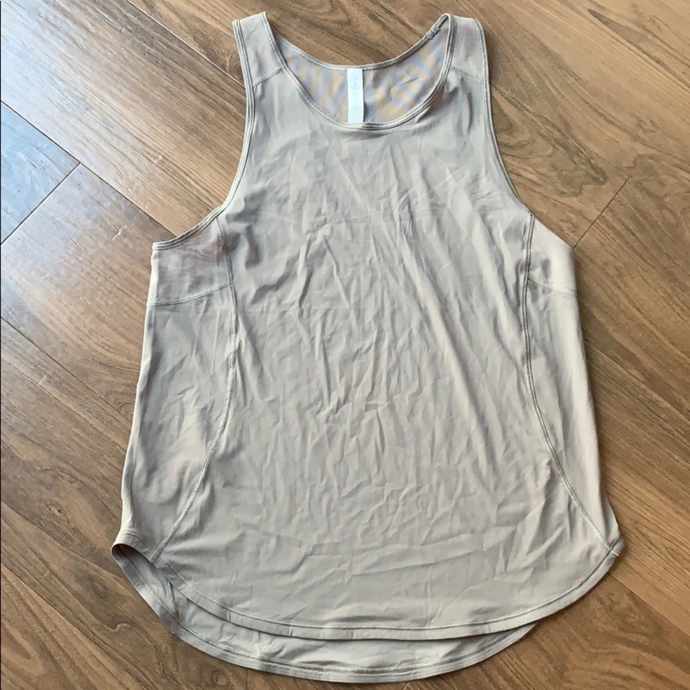 Lululemon tank